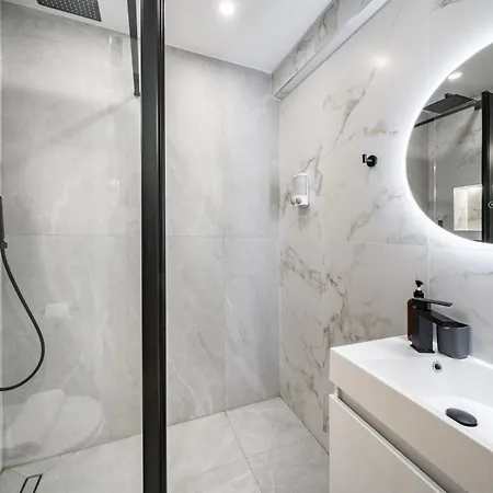 1mn Gare De Monaco - Joli - Au